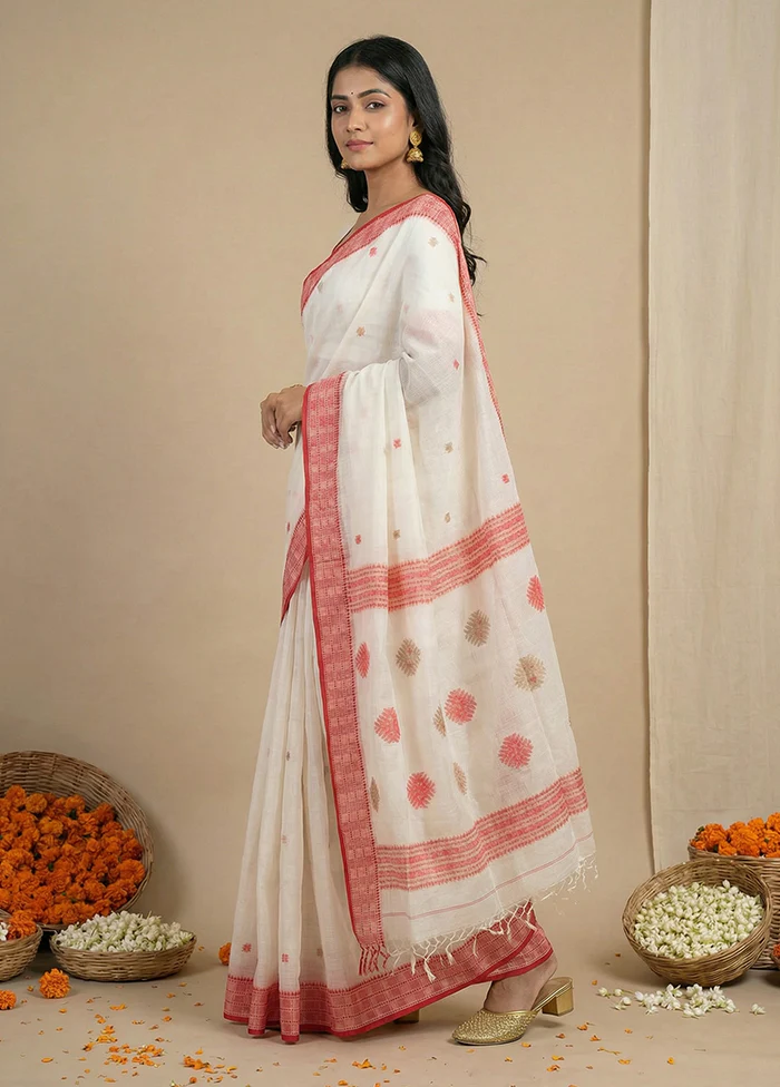 White Matka Silk Saree With Blouse Piece - Image 4
