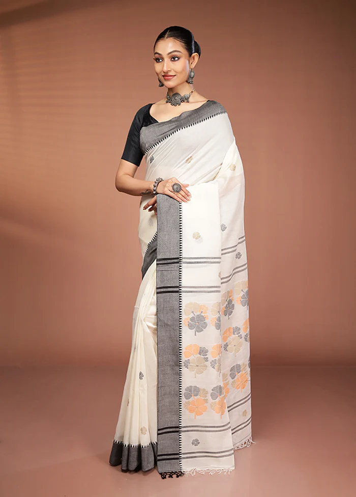 White Matka Silk Saree With Blouse Piece - Image 4