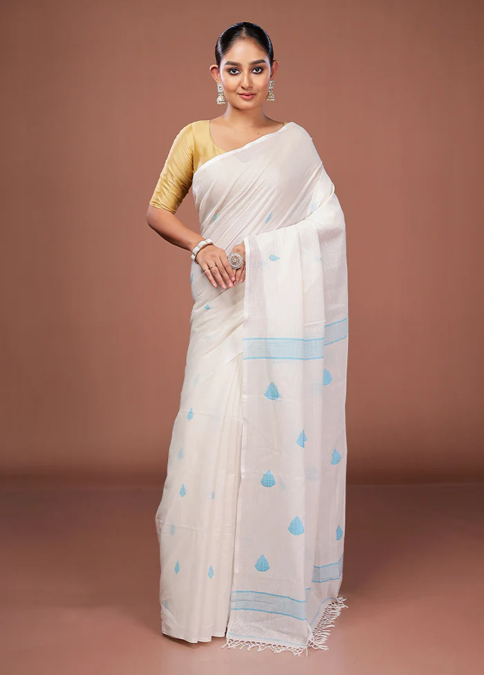 White Matka Silk Saree With Blouse Piece - Image 2
