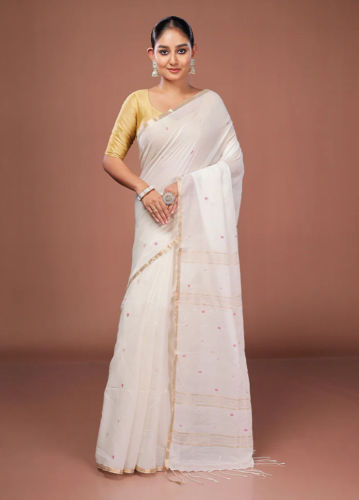 White Matka Silk Saree With Blouse Piece - Image 2