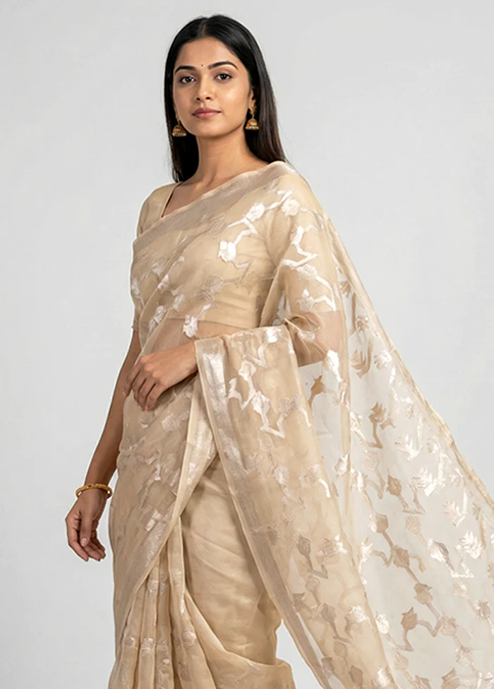 White Organza Saree With Blouse Piece - Image 2