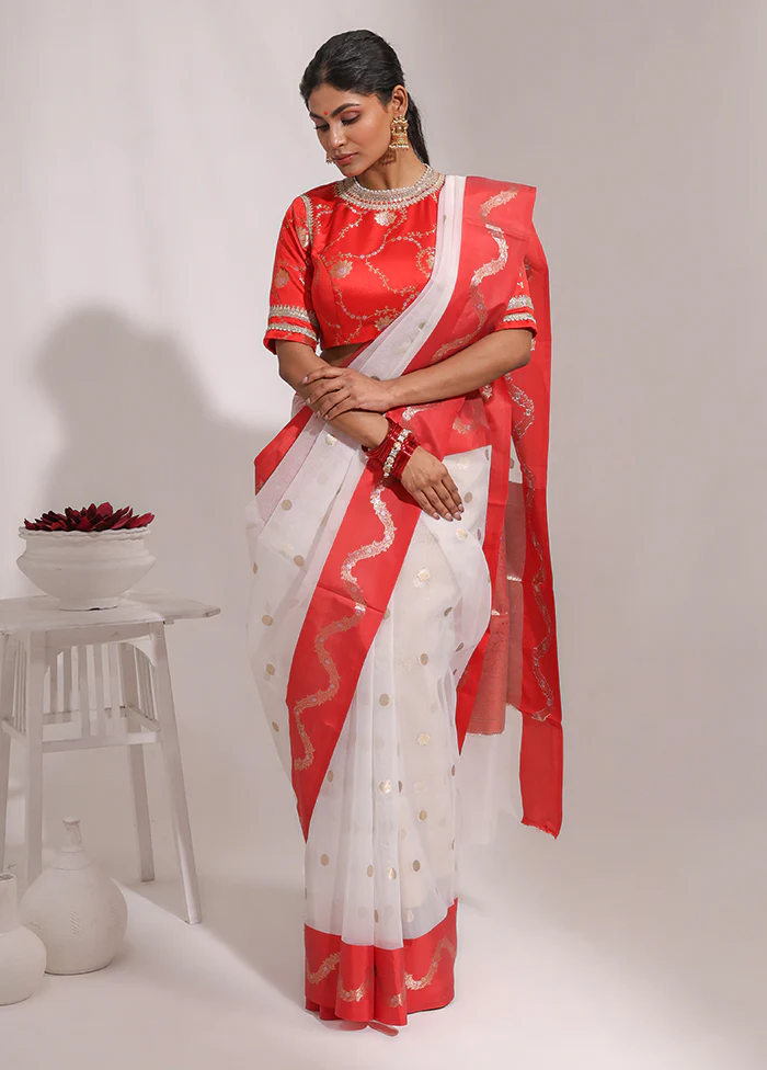 White Organza Saree With Blouse Piece - Image 2