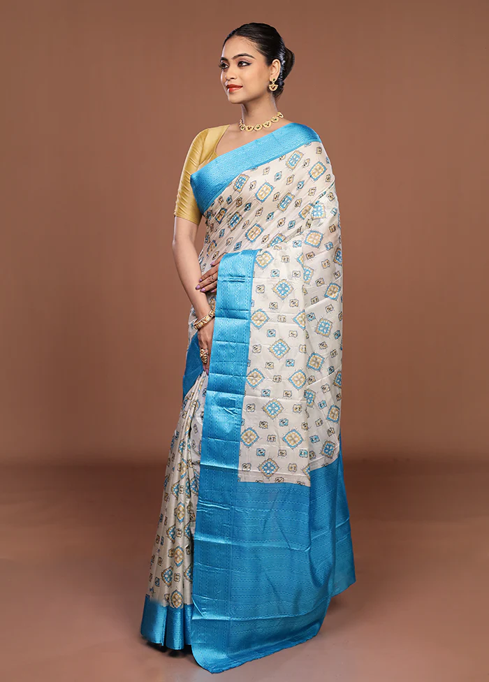 White Printed Silk Saree Without Blouse Piece - Image 4