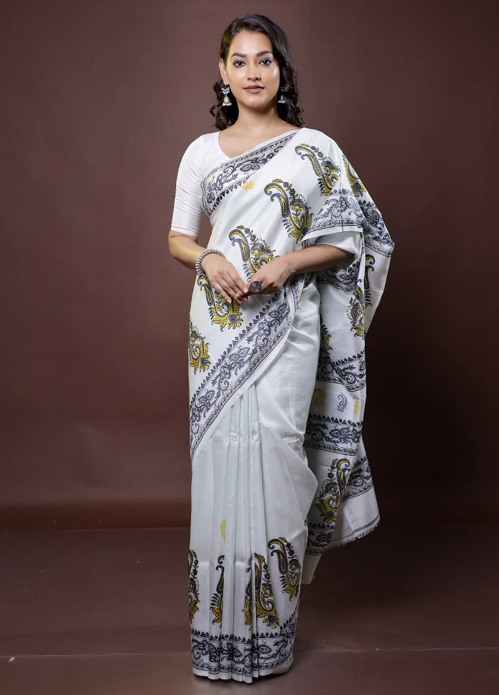 White Pure Bishnupuri Silk Saree Without Blouse Piece - Image 2