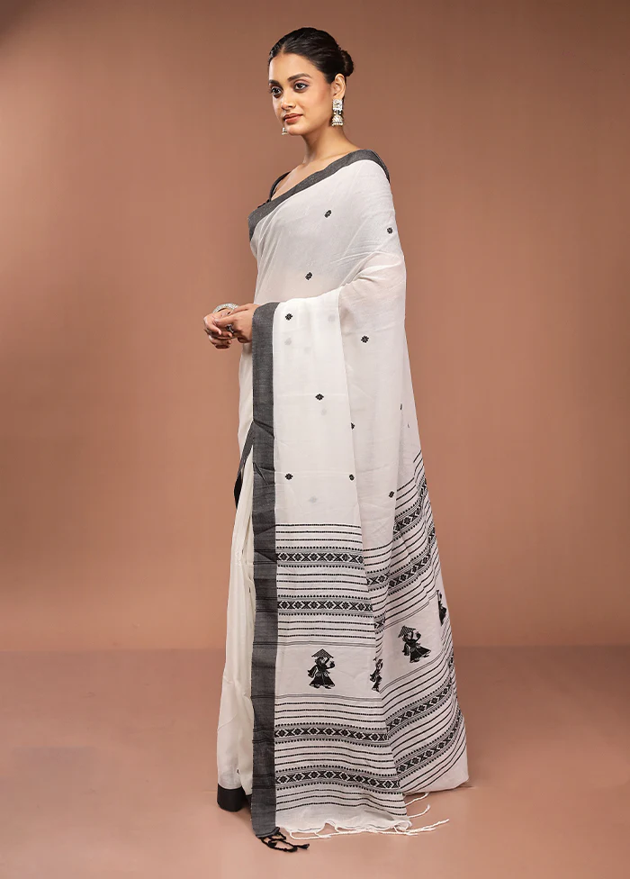 White Pure Cotton Saree With Blouse Piece - Image 4