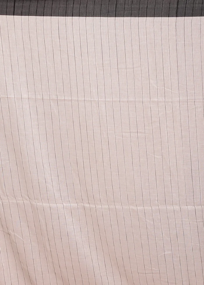 White Pure Cotton Saree With Blouse Piece - Image 5