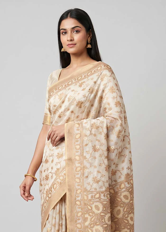 White Pure Cotton Saree With Blouse Piece - Image 2