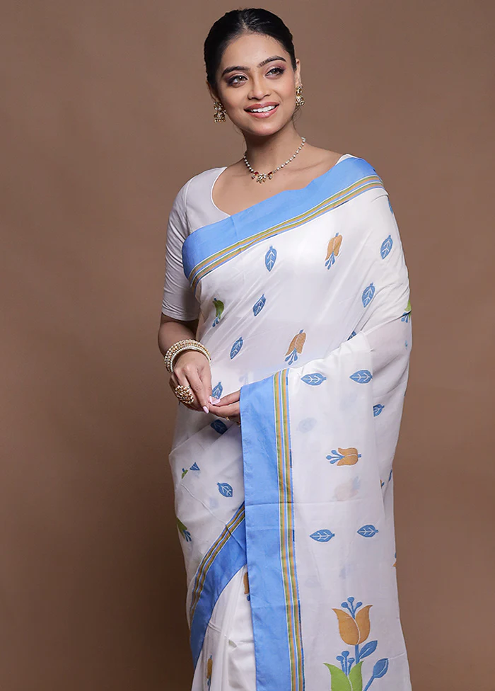 White Pure Cotton Saree With Blouse Piece - Image 2