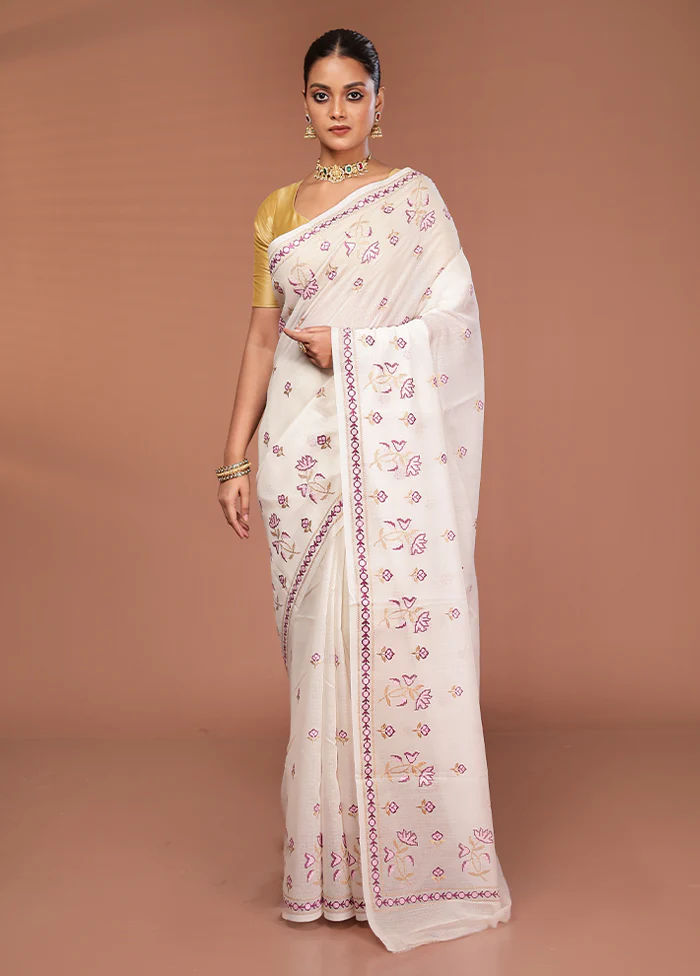 White Pure Cotton Saree With Blouse Piece - Image 2