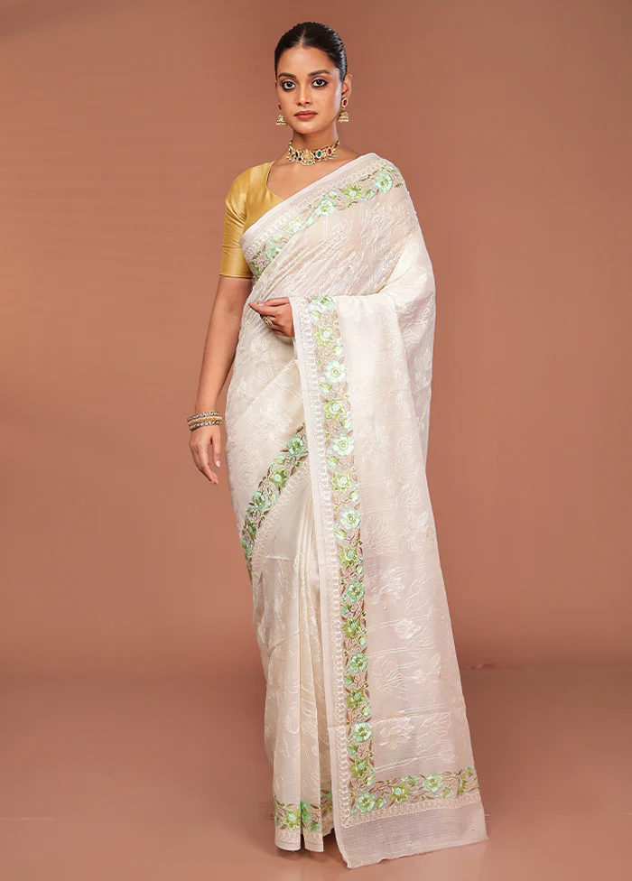 White Pure Cotton Saree With Blouse Piece - Image 2