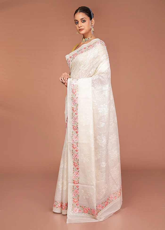 White Pure Cotton Saree With Blouse Piece - Image 4