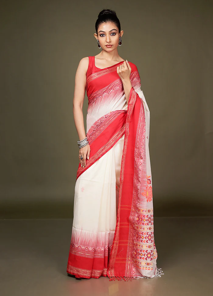 White Pure Cotton Saree With Blouse Piece - Image 2
