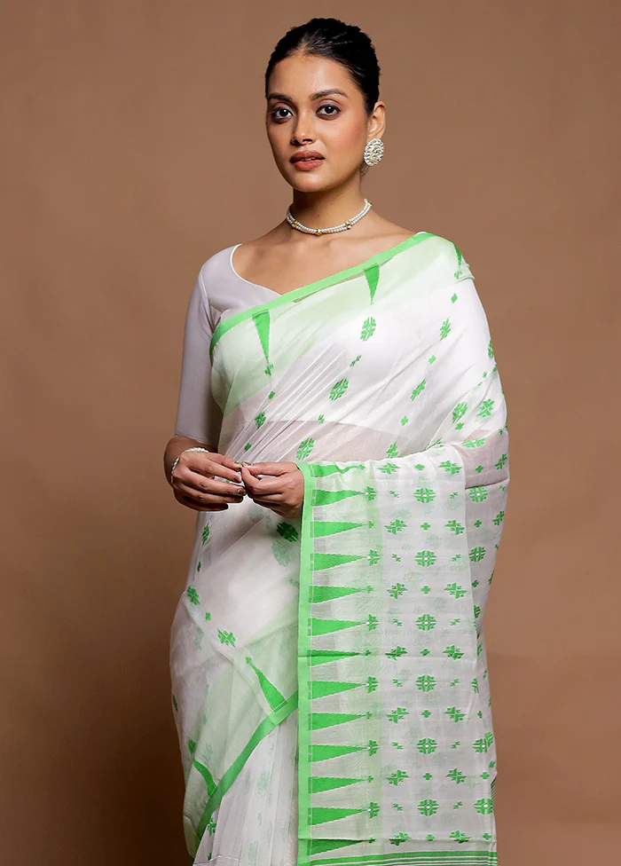 White Tant Jamdani Saree Without Blouse Piece - Image 2