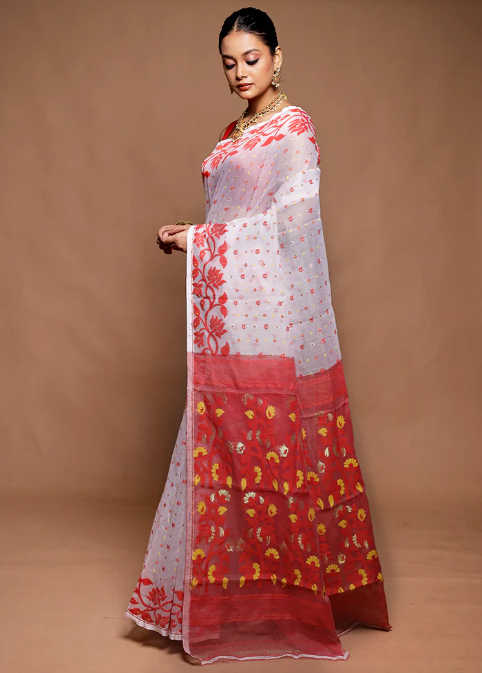 White Tant Jamdani Saree Without Blouse Piece - Image 4