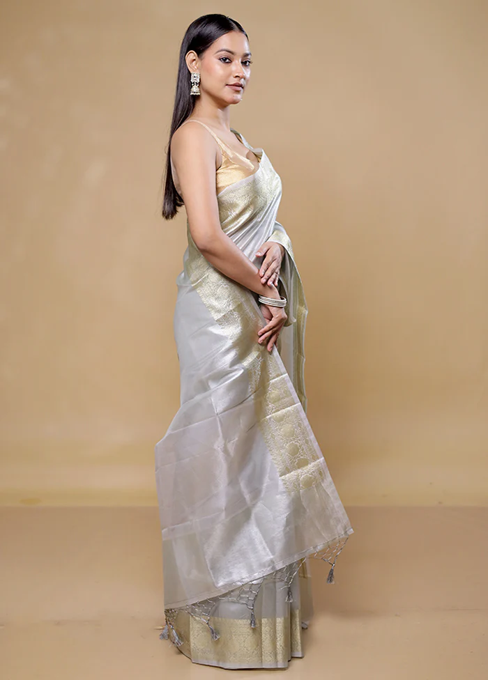 White Tissue Silk Saree With Blouse Piece - Image 4