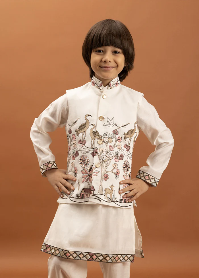 White Viscose Kurta & Pajama Set - Image 2
