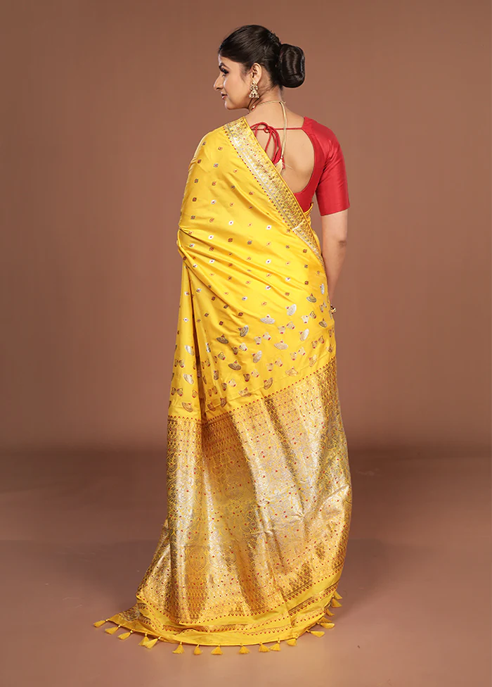 Yellow Assam Silk Saree With Blouse Piece - Image 3