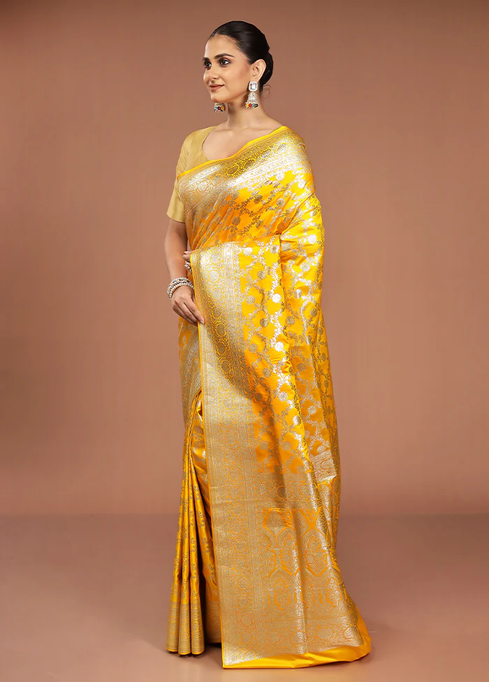Yellow Banarasi Silk Saree With Blouse Piece - Image 4