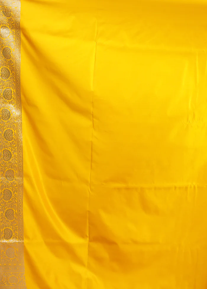 Yellow Banarasi Silk Saree With Blouse Piece - Image 5