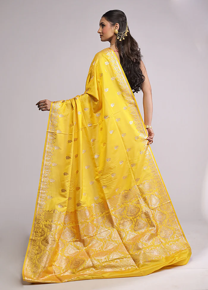 Yellow Banarasi Silk Saree With Blouse Piece - Image 3