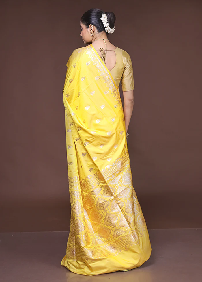 Yellow Banarasi Silk Saree With Blouse Piece - Image 3