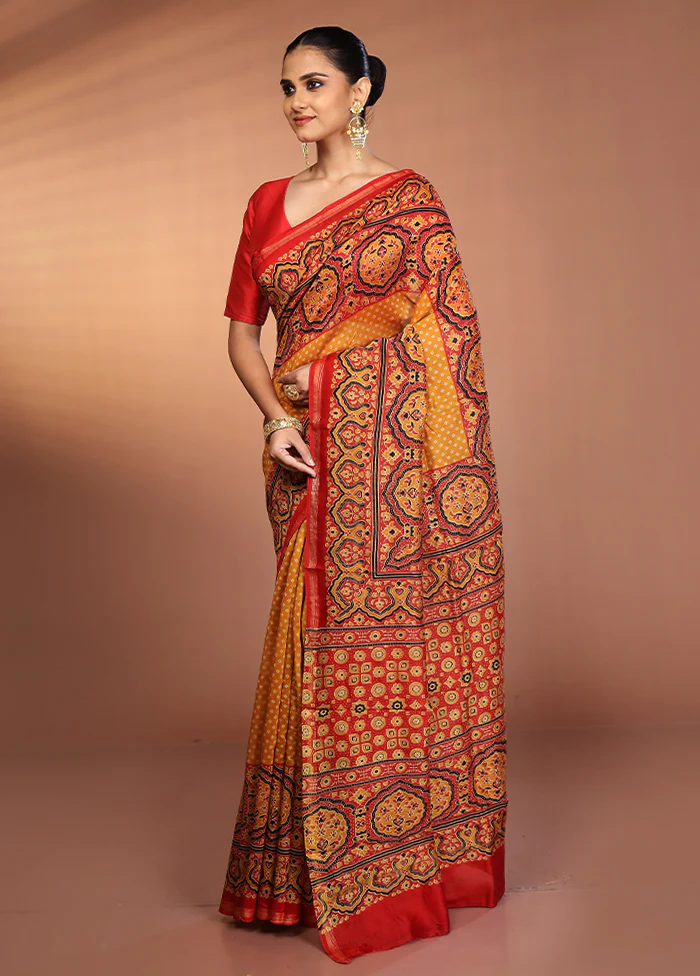 Yellow Chanderi Silk Saree With Blouse Piece - Image 4
