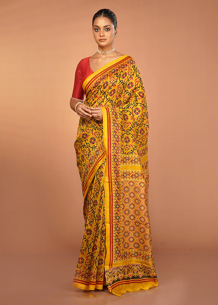 Yellow Chanderi Silk Saree With Blouse Piece - Image 2