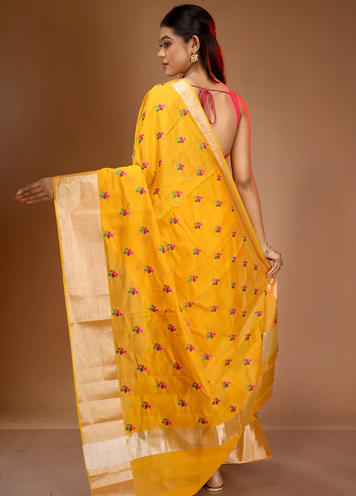 Yellow Cotton Embroidered Saree With Blouse Piece - Image 2