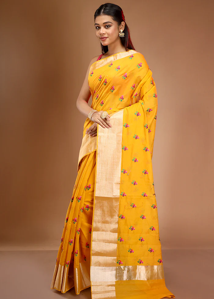 Yellow Cotton Embroidered Saree With Blouse Piece - Image 4