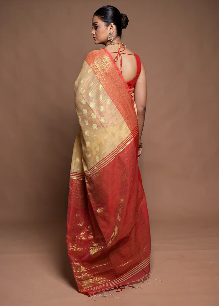 Yellow Cotton Saree With Blouse Piece - Image 3