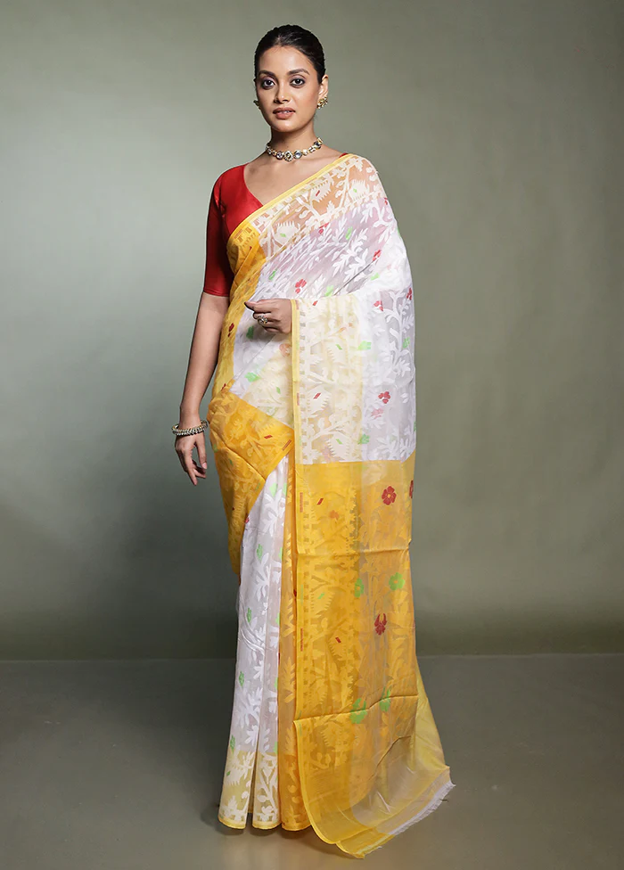 Yellow Cotton Saree With Blouse Piece - Image 2