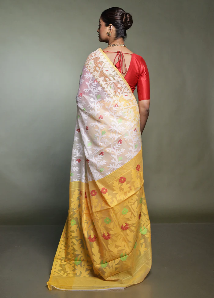 Yellow Cotton Saree With Blouse Piece - Image 3