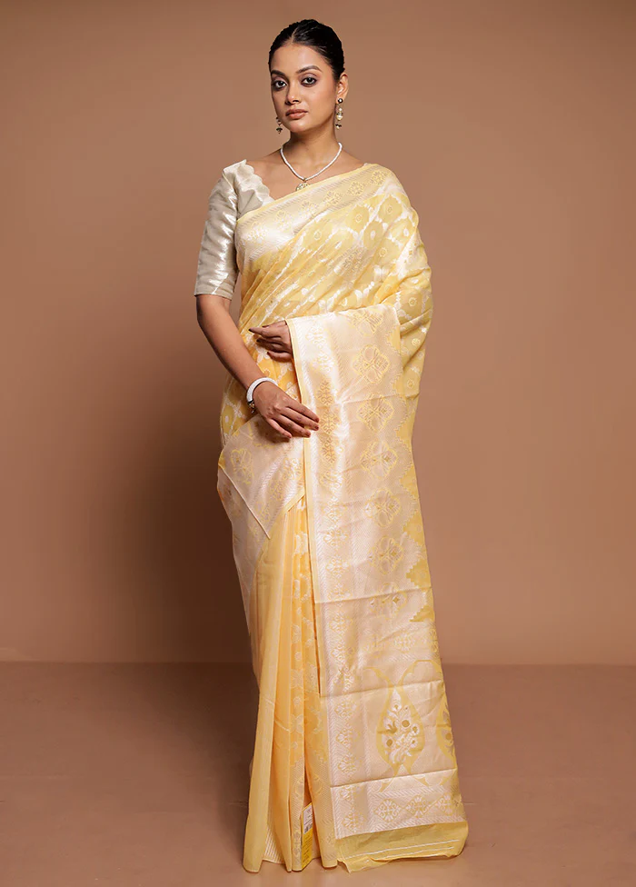 Yellow Cotton Saree With Blouse Piece