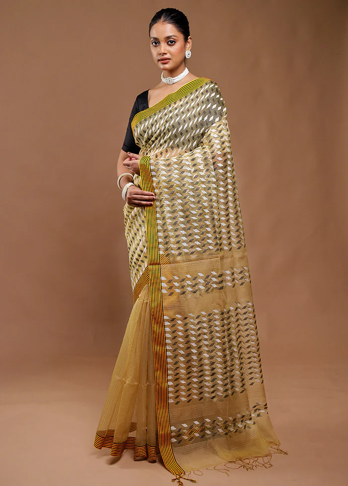 Yellow Cotton Saree With Blouse Piece