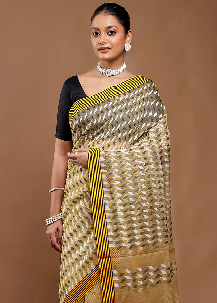 Yellow Cotton Saree With Blouse Piece - Image 2