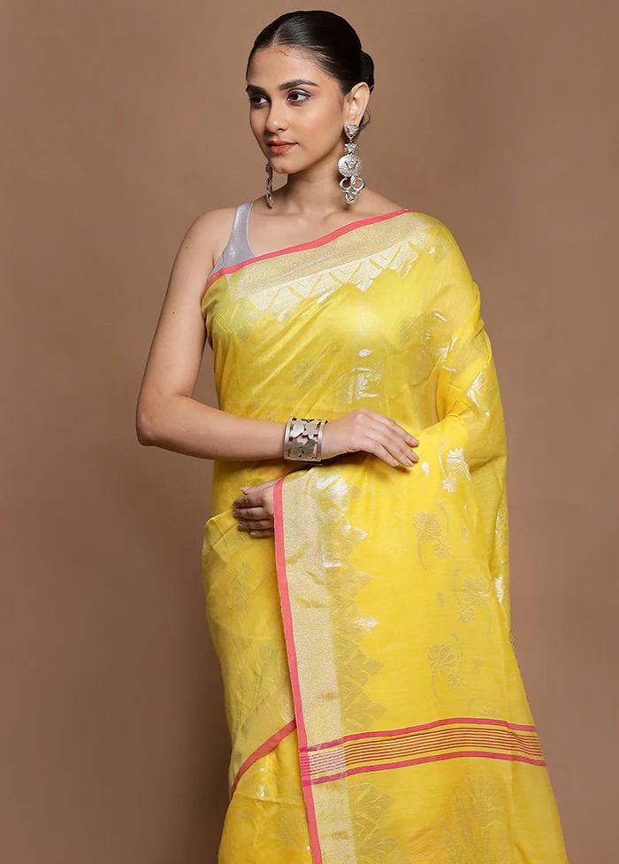 Yellow Cotton Saree With Blouse Piece - Image 2