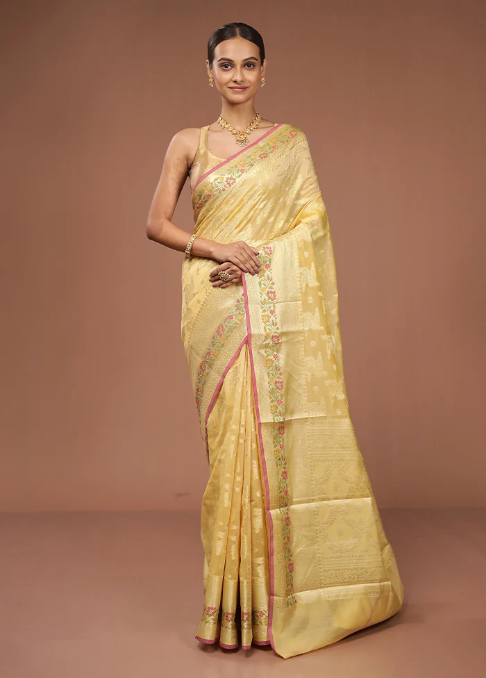 Yellow Cotton Saree With Blouse Piece - Image 2