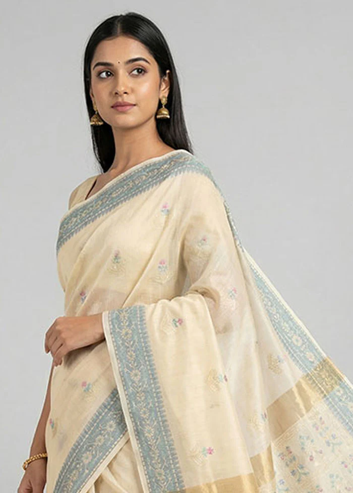 Yellow Cotton Saree With Blouse Piece - Image 2
