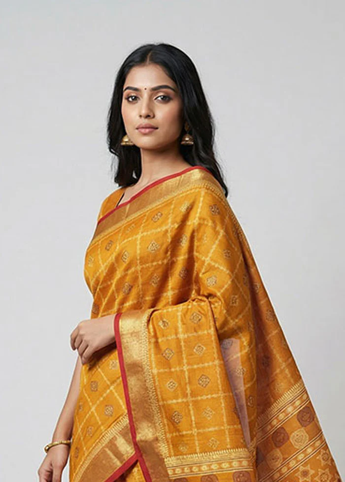 Yellow Cotton Saree With Blouse Piece - Image 2