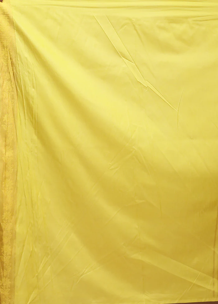 Yellow Dupion Silk Saree With Blouse Piece - Image 5