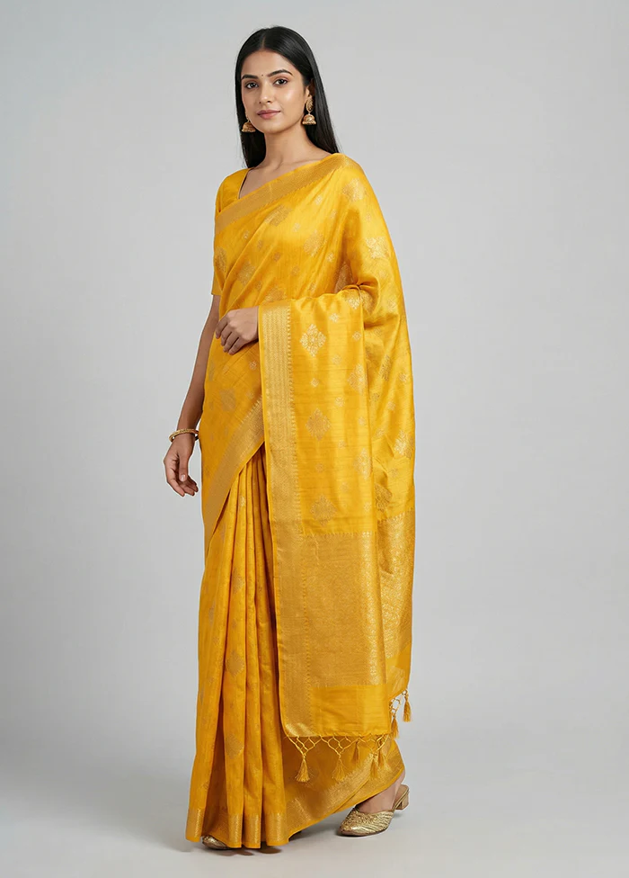 Yellow Dupion Silk Saree With Blouse Piece