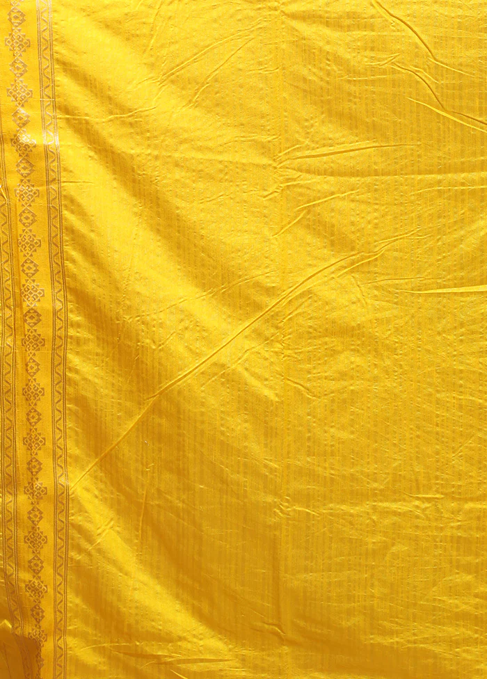 Yellow Dupion Silk Saree With Blouse Piece - Image 5