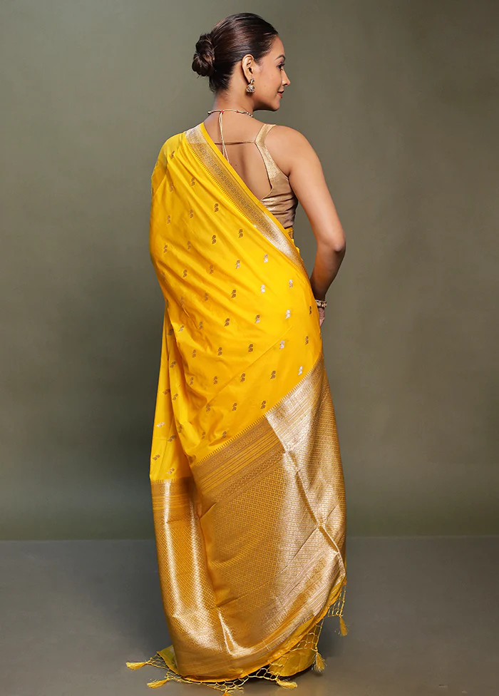 Yellow Dupion Silk Saree With Blouse Piece - Image 3
