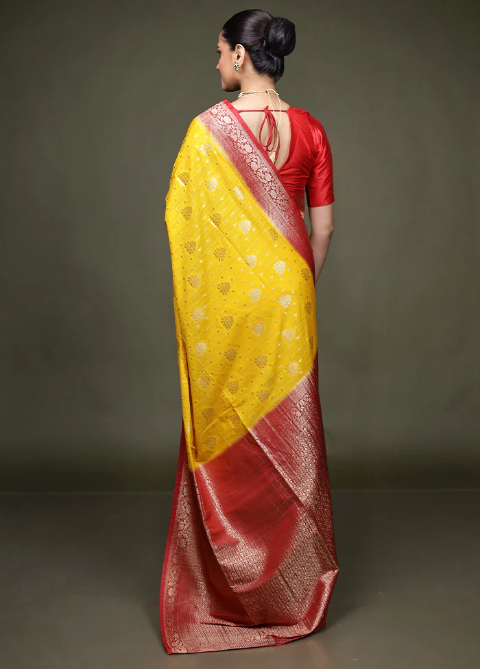 Yellow Dupion Silk Saree With Blouse Piece - Image 3