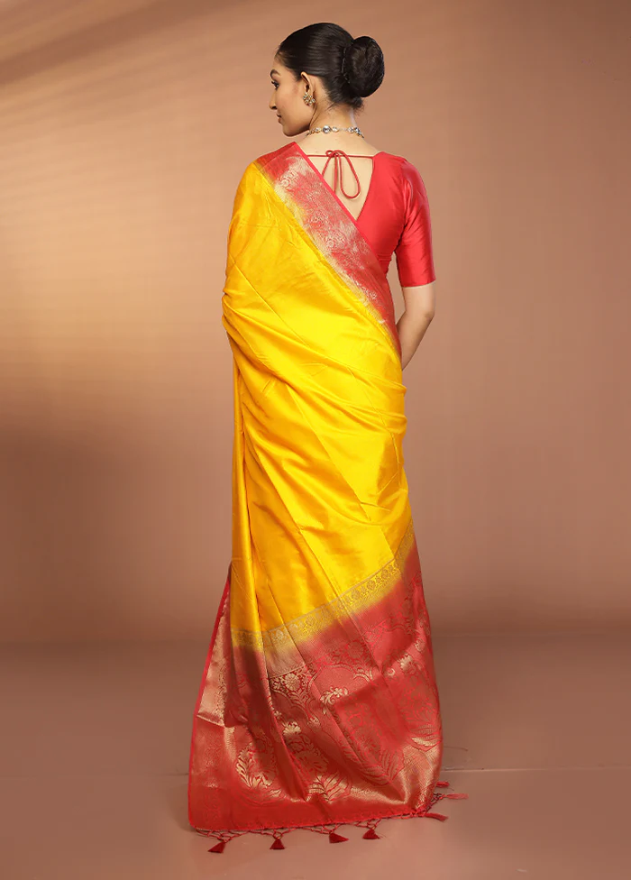 Yellow Dupion Silk Saree With Blouse Piece - Image 3