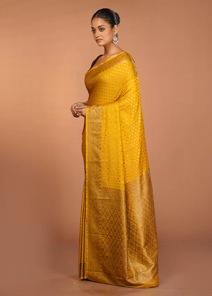 Yellow Dupion Silk Saree With Blouse Piece - Image 4