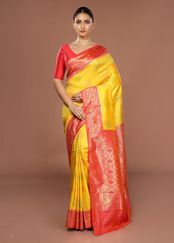 Yellow Dupion Silk Saree With Blouse Piece - Image 2
