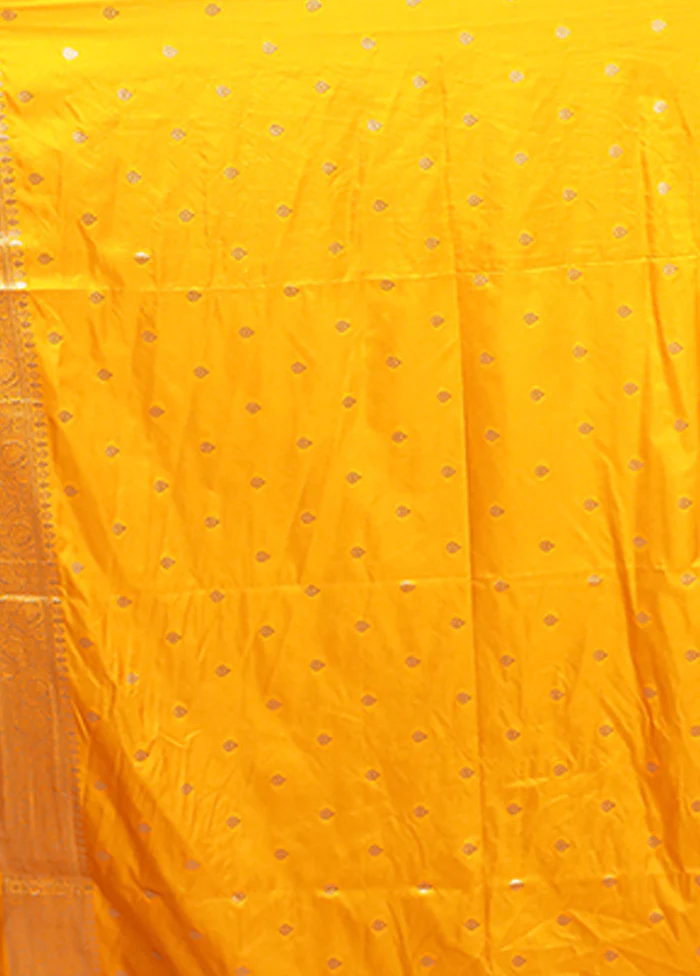 Yellow Dupion Silk Saree With Blouse Piece - Image 5