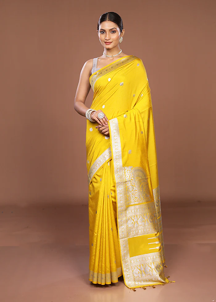 Yellow Dupion Silk Saree With Blouse Piece - Image 2