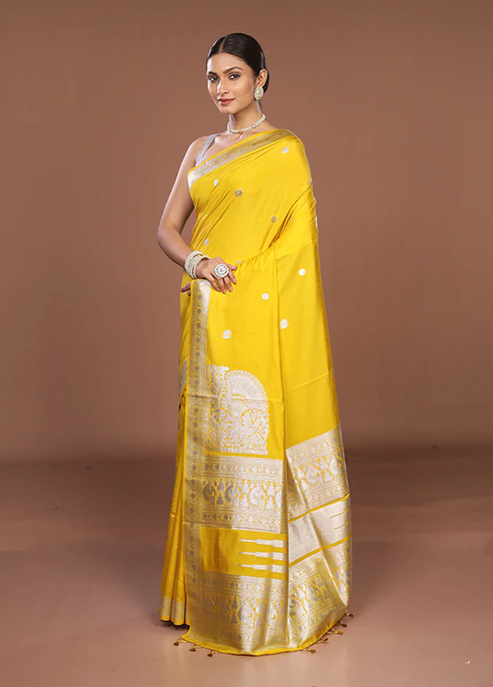 Yellow Dupion Silk Saree With Blouse Piece - Image 4